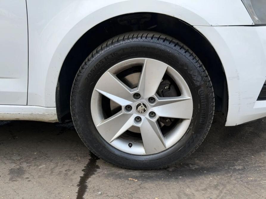 Skoda Octavia III (A7) Рестайлинг Москва  - изображение 13