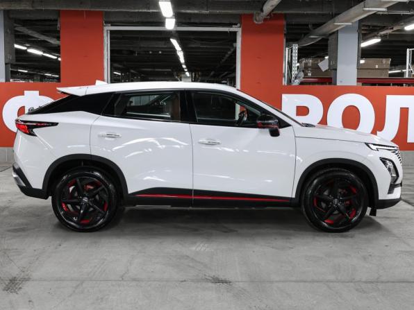 Omoda C5 I с пробегом 2022 года, цена 1 598 000 рублей, 63152 км, внедорожник, Автокод Объявления