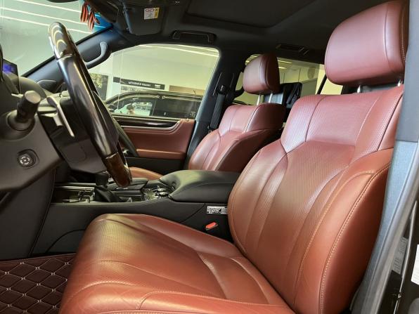 Lexus LX III Рестайлинг 2 с пробегом 2017 года, цена 7 900 000 рублей, 160000 км, внедорожник, Автокод Объявления