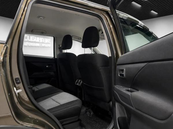 Mitsubishi Outlander III Рестайлинг 3 с пробегом 2020 года, цена 2 450 000 рублей, 113500 км, внедорожник, Автокод Объявления