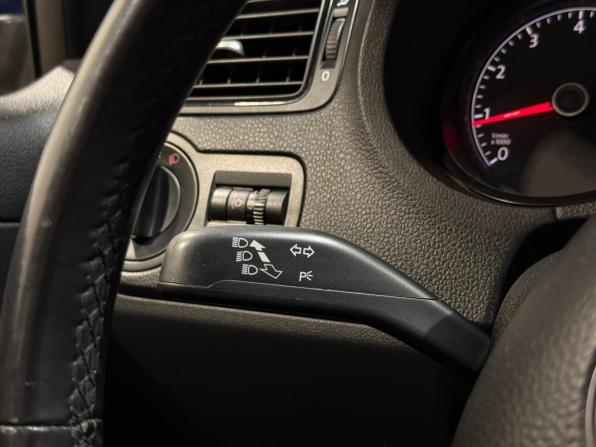 Volkswagen Polo V Рестайлинг с пробегом 2017 года, цена 1 190 000 рублей, 120972 км, седан, Автокод Объявления