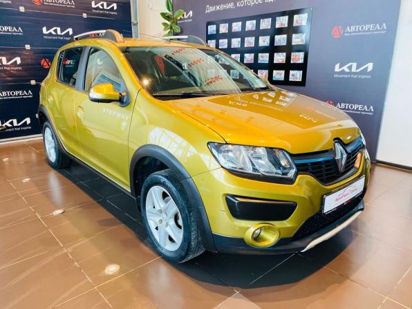 Renault Sandero II с пробегом 2017 года, цена 1 070 000 рублей, 62000 км, хэтчбек, Автокод Объявления