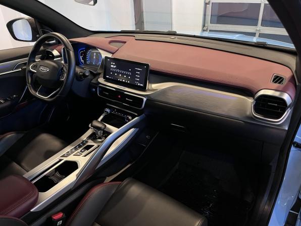 Geely Coolray I с пробегом 2022 года, цена 1 790 000 рублей, 91843 км, внедорожник, Автокод Объявления