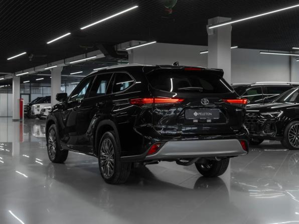 Toyota Highlander IV (XU70) с пробегом 2025 года, цена 5 350 000 рублей, 30 км, внедорожник, Автокод Объявления