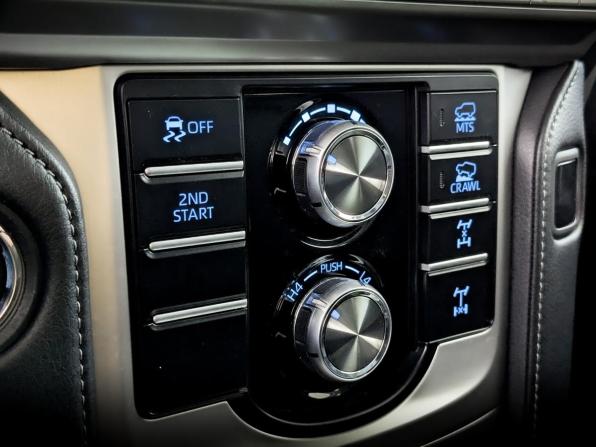 Toyota Land Cruiser Prado 150 Series Рестайлинг 3 с пробегом 2021 года, цена 6 799 000 рублей, 64128 км, внедорожник, Автокод Объявления