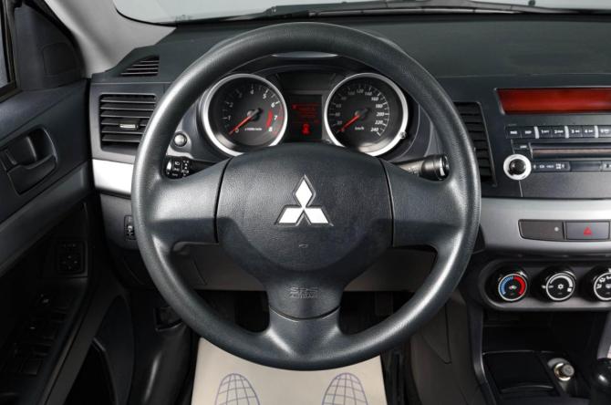 Mitsubishi Lancer X Рестайлинг с пробегом 2011 года, цена 1 049 000 рублей, 164000 км, седан, Автокод Объявления
