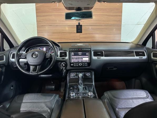 Volkswagen Touareg II Рестайлинг с пробегом 2016 года, цена 2 499 990 рублей, 240519 км, внедорожник, Автокод Объявления