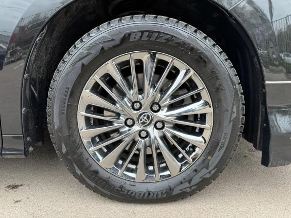 Toyota Alphard III Рестайлинг с пробегом 2018 года, цена 4 850 000 рублей, 153509 км, минивэн, Автокод Объявления