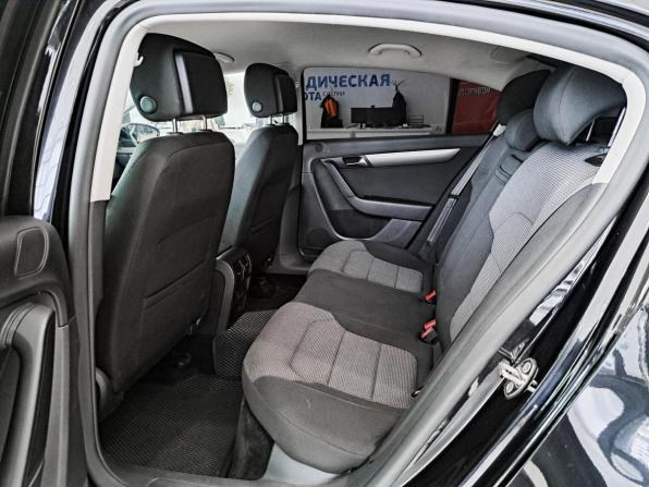 Volkswagen Passat B7 с пробегом 2011 года, цена 1 070 000 рублей, 172882 км, седан, Автокод Объявления
