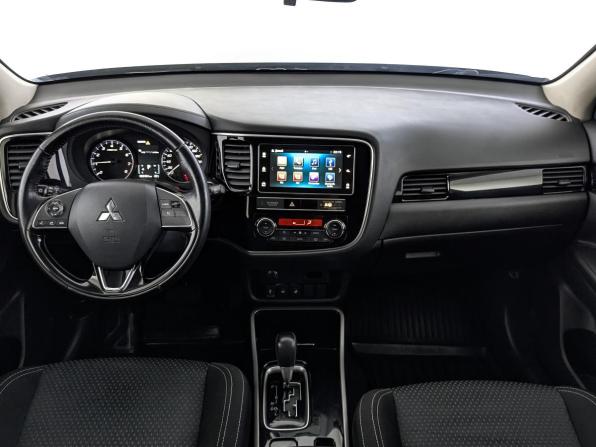 Mitsubishi Outlander III Рестайлинг 3 с пробегом 2019 года, цена 2 390 000 рублей, 53425 км, внедорожник, Автокод Объявления