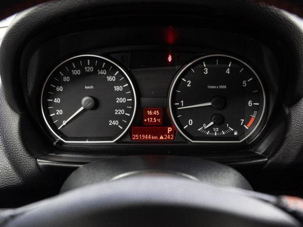 BMW 1 серии I (E81/E82/E87/E88) Рестайлинг с пробегом 2008 года, цена 799 000 рублей, 251942 км, хэтчбек, Автокод Объявления