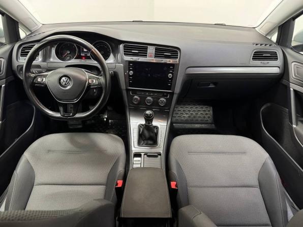 Volkswagen Golf VII Рестайлинг с пробегом 2019 года, цена 1 430 000 рублей, 147000 км, универсал, Автокод Объявления
