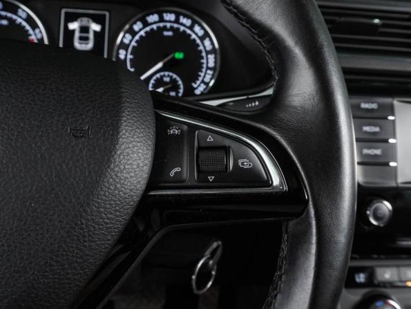 Skoda Superb III с пробегом 2016 года, цена 1 999 000 рублей, 135240 км, лифтбек, Автокод Объявления