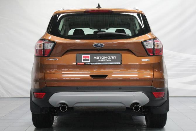 Ford Kuga II Рестайлинг с пробегом 2018 года, цена 1 779 000 рублей, 65500 км, внедорожник, Автокод Объявления