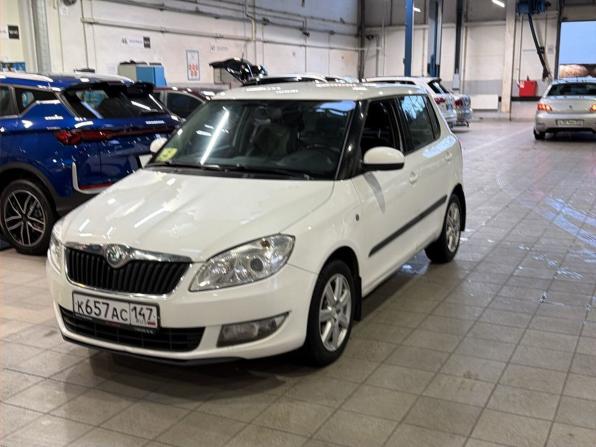 Skoda Fabia II Рестайлинг с пробегом 2011 года, цена 750 000 рублей, 129000 км, хэтчбек, Автокод Объявления