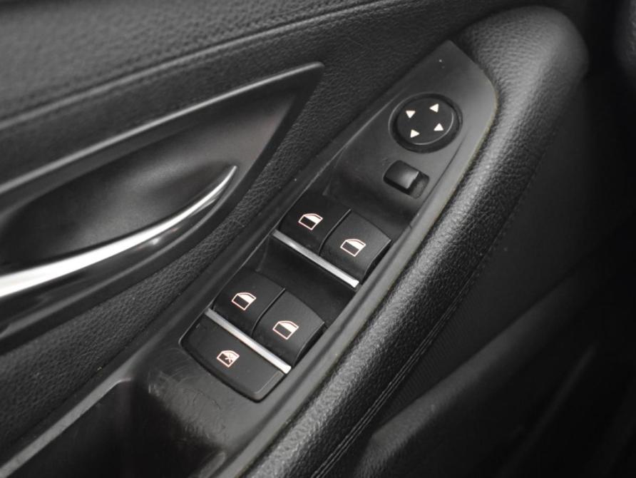 BMW 5 серии VI (F10/F11/F07) Рестайлинг Казань  - изображение 25
