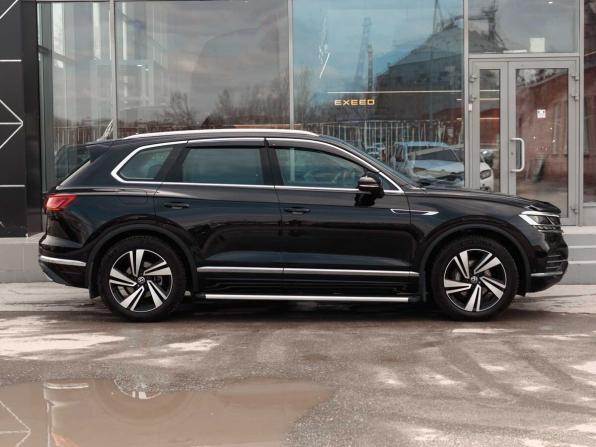 Volkswagen Touareg III с пробегом 2021 года, цена 6 490 000 рублей, 72937 км, внедорожник, Автокод Объявления