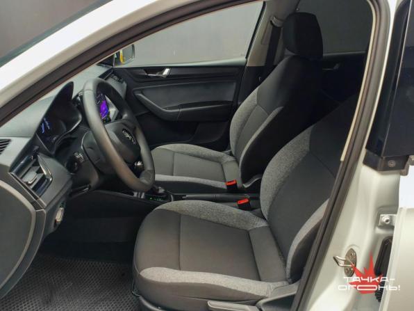Skoda Rapid II с пробегом 2021 года, цена 1 428 000 рублей, 145000 км, лифтбек, Автокод Объявления