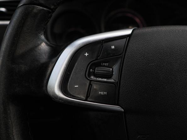 Citroen C4 II Рестайлинг с пробегом 2016 года, цена 1 000 000 рублей, 159910 км, седан, Автокод Объявления
