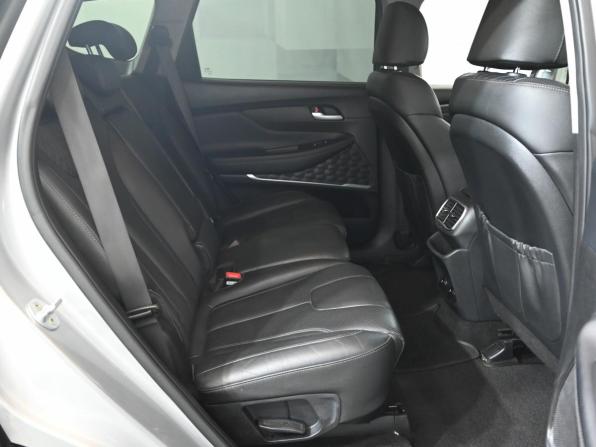 Hyundai Santa Fe IV с пробегом 2018 года, цена 2 940 000 рублей, 135900 км, внедорожник, Автокод Объявления
