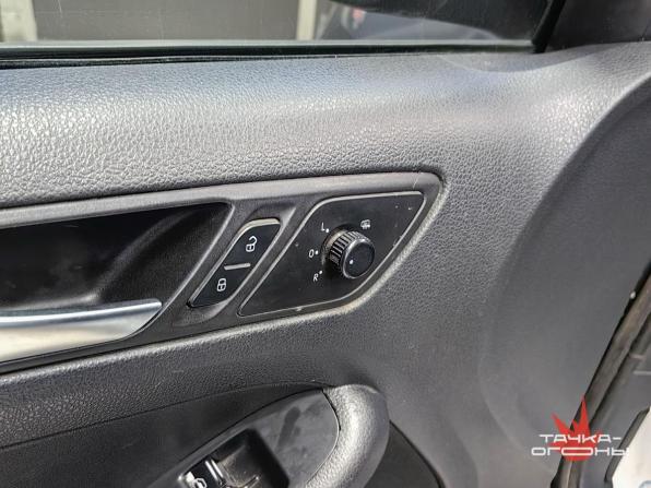 Volkswagen Jetta VI с пробегом 2011 года, цена 690 000 рублей, 301000 км, седан, Автокод Объявления