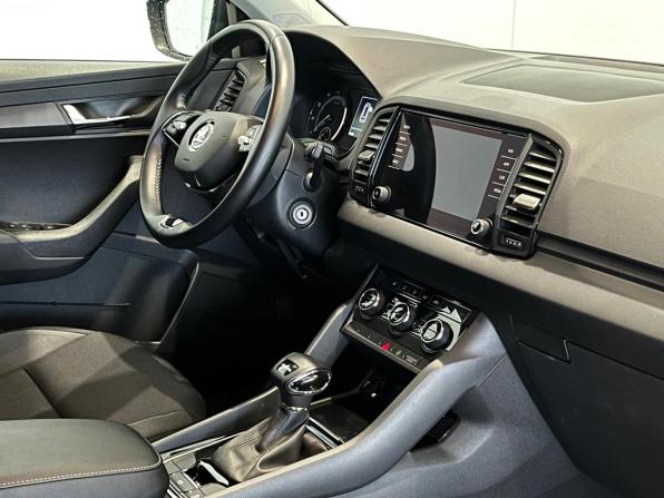 Skoda Karoq I с пробегом 2021 года, цена 2 740 000 рублей, 36487 км, внедорожник, Автокод Объявления