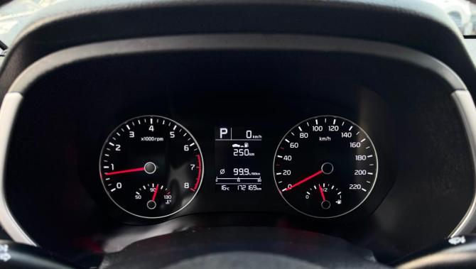 Kia Rio IV Рестайлинг с пробегом 2020 года, цена 1 373 000 рублей, 172137 км, седан, Автокод Объявления