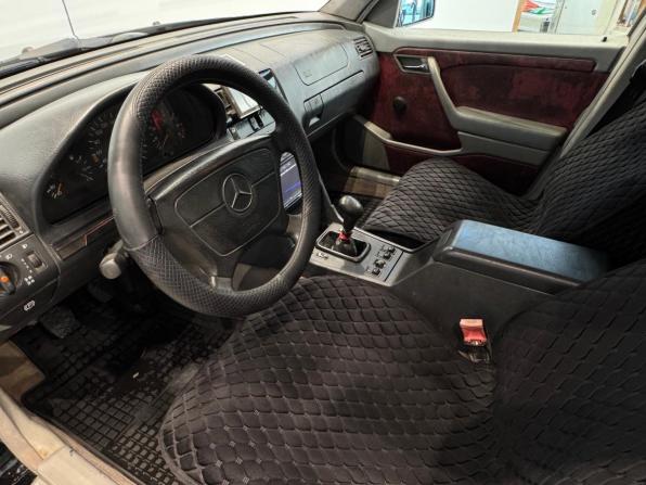 Mercedes-Benz C-Класс I (W202) с пробегом 1994 года, цена 450 000 рублей, 458471 км, седан, Автокод Объявления