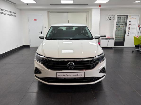 Volkswagen Polo VI с пробегом 2022 года, цена 1 678 000 рублей, 44297 км, лифтбек, Автокод Объявления