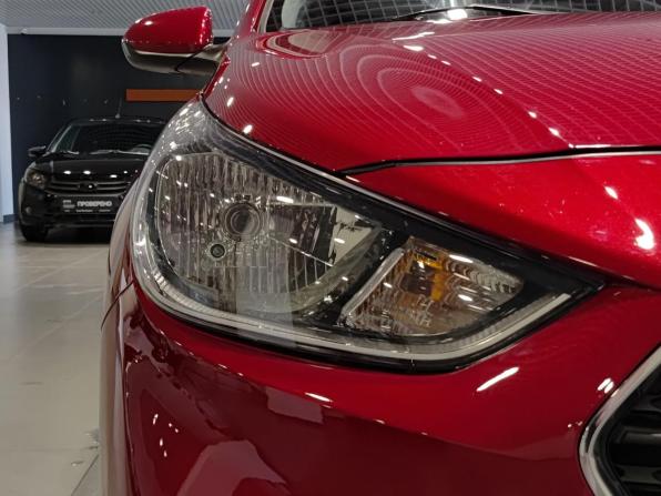 Hyundai Solaris II с пробегом 2017 года, цена 1 185 000 рублей, 190228 км, седан, Автокод Объявления