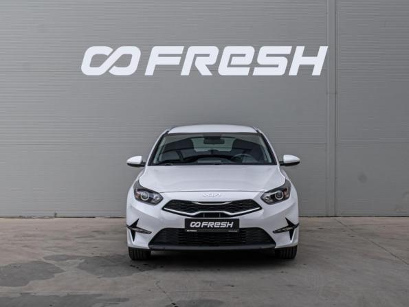 Kia Ceed III Рестайлинг с пробегом 2022 года, цена 2 260 000 рублей, 41418 км, универсал, Автокод Объявления