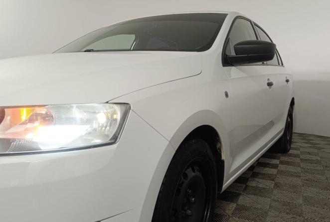Skoda Rapid I с пробегом 2015 года, цена 930 000 рублей, 236000 км, лифтбек, Автокод Объявления