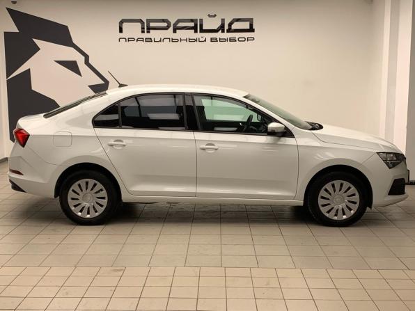 Skoda Rapid II с пробегом 2021 года, цена 1 549 000 рублей, 157690 км, лифтбек, Автокод Объявления