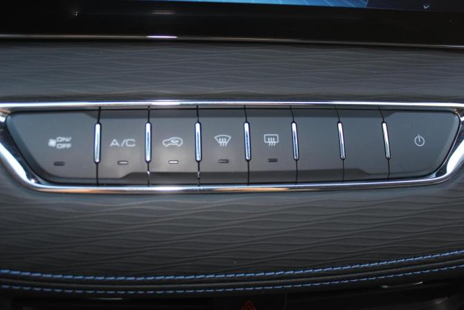 Haval Jolion I Рестайлинг с пробегом 2024 года, цена 1 875 000 рублей, 36056 км, внедорожник, Автокод Объявления