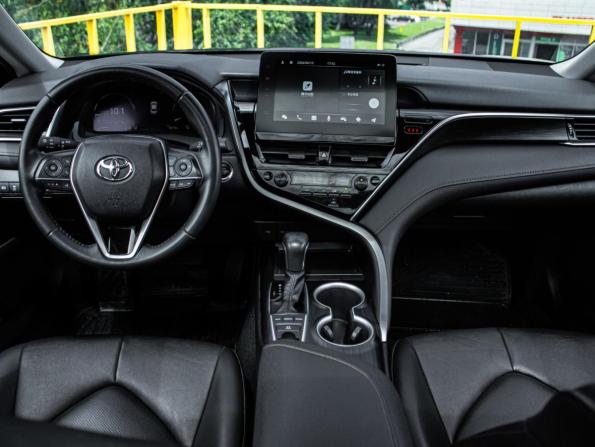 Toyota Camry VIII (XV70) Рестайлинг с пробегом 2023 года, цена 3 368 000 рублей, 35685 км, седан, Автокод Объявления