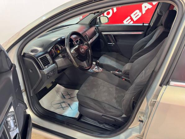 Opel Vectra C Рестайлинг с пробегом 2006 года, цена 499 000 рублей, 169999 км, седан, Автокод Объявления