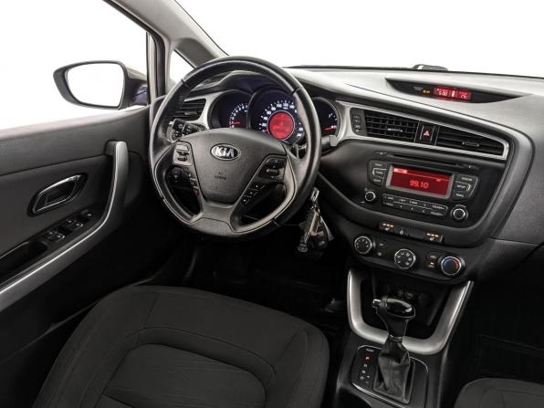 Kia Ceed II Рестайлинг с пробегом 2016 года, цена 1 475 000 рублей, 76045 км, хэтчбек, Автокод Объявления