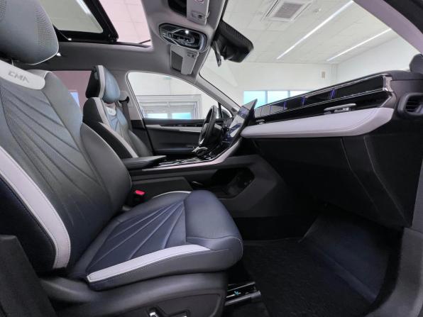 Geely Atlas II с пробегом 2024 года, цена 2 825 000 рублей, 31681 км, внедорожник, Автокод Объявления