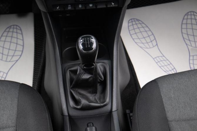 Skoda Rapid I с пробегом 2017 года, цена 1 079 000 рублей, 169388 км, лифтбек, Автокод Объявления