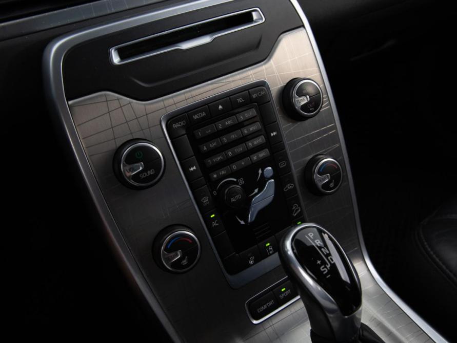 Volvo XC70 II Рестайлинг Санкт-Петербург  - изображение 16