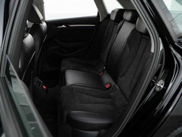 Audi A3 III (8V) с пробегом 2015 года, цена 1 680 111 рублей, 76672 км, хэтчбек, Автокод Объявления