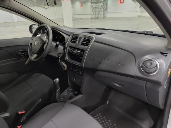 Renault Sandero II с пробегом 2016 года, цена 830 000 рублей, 67593 км, хэтчбек, Автокод Объявления