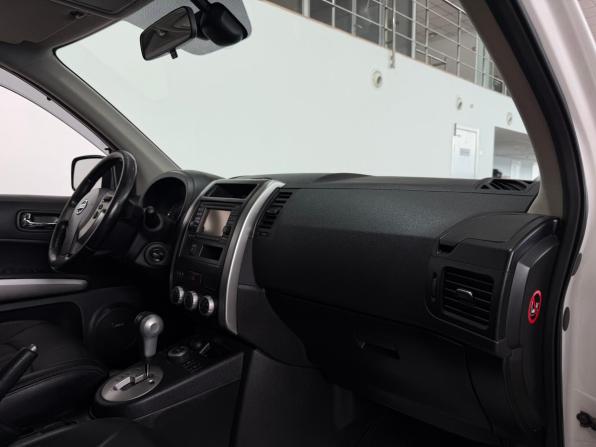 Nissan X-Trail II Рестайлинг с пробегом 2013 года, цена 1 400 000 рублей, 218939 км, внедорожник, Автокод Объявления