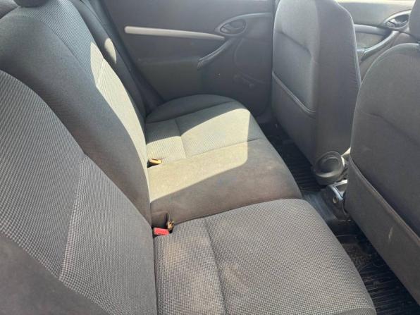 Ford Focus I Рестайлинг с пробегом 2005 года, цена 149 000 рублей, 280000 км, седан, Автокод Объявления