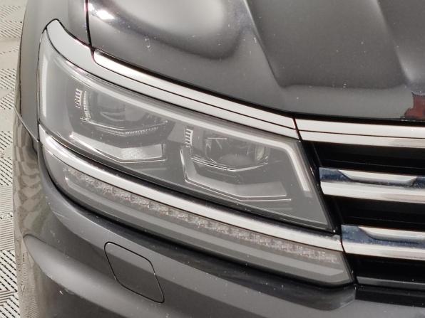 Volkswagen Tiguan II с пробегом 2018 года, цена 1 875 000 рублей, 219731 км, внедорожник, Автокод Объявления