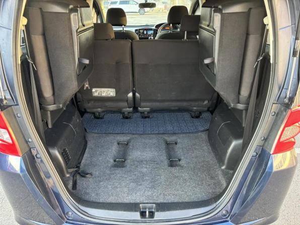 Honda Freed I с пробегом 2010 года, цена 645 000 рублей, 380000 км, компактвэн, Автокод Объявления