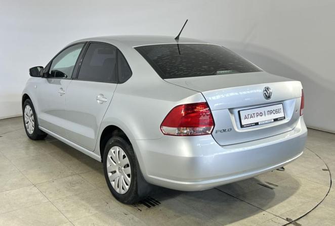 Volkswagen Polo V с пробегом 2013 года, цена 850 000 рублей, 136119 км, седан, Автокод Объявления