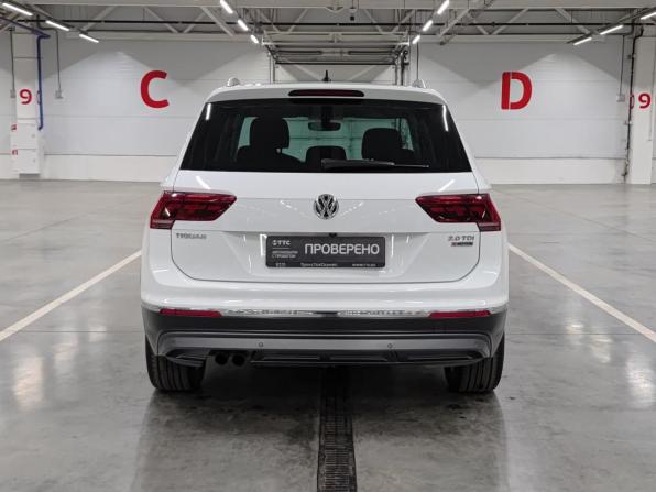 Volkswagen Tiguan II с пробегом 2017 года, цена 2 640 000 рублей, 127557 км, внедорожник, Автокод Объявления