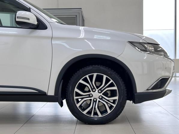 Mitsubishi Outlander III Рестайлинг 2 с пробегом 2016 года, цена 1 885 000 рублей, 113112 км, внедорожник, Автокод Объявления