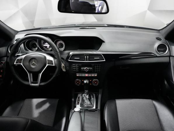 Mercedes-Benz C-Класс III (W204) Рестайлинг с пробегом 2012 года, цена 1 540 000 рублей, 225223 км, седан, Автокод Объявления